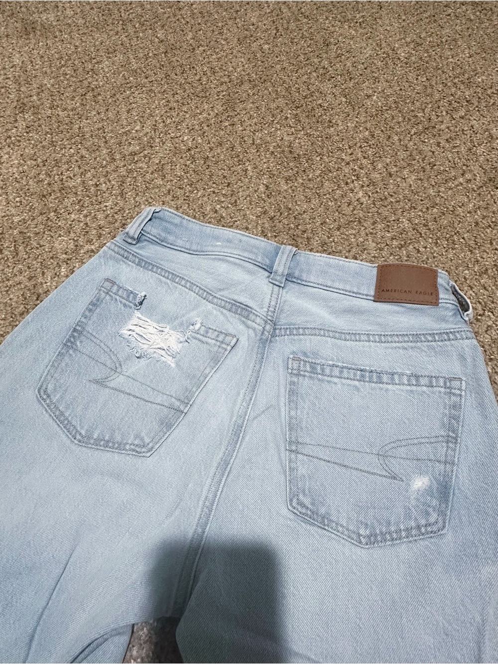 🌴 AE • Ripped Mom Straight Jean - Picture 2 of 4